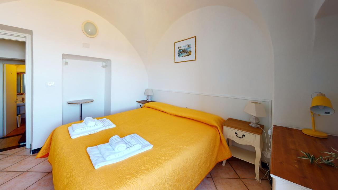 La Canonica - Svegliarsi A Verezzi Frühstückspension 3*