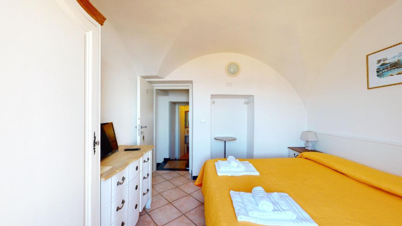 La Canonica - Svegliarsi A Verezzi Frühstückspension 3*